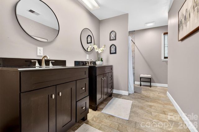 615 Kenway Loop, Mooresville, NC 28117
