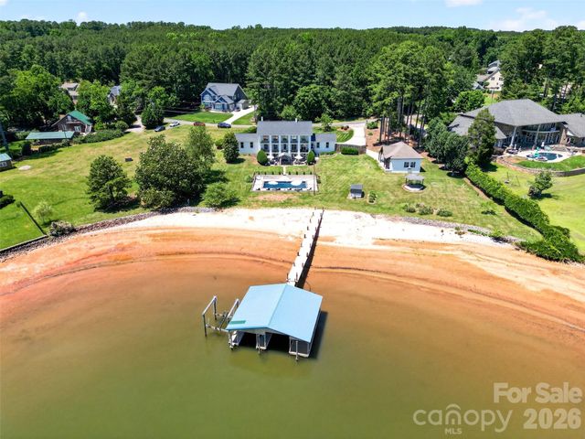 615 Kenway Loop, Mooresville, NC 28117