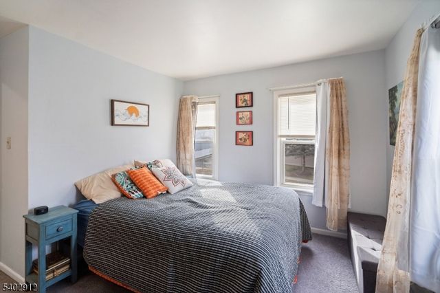 89 Trinity St, Newton Town, NJ 07860