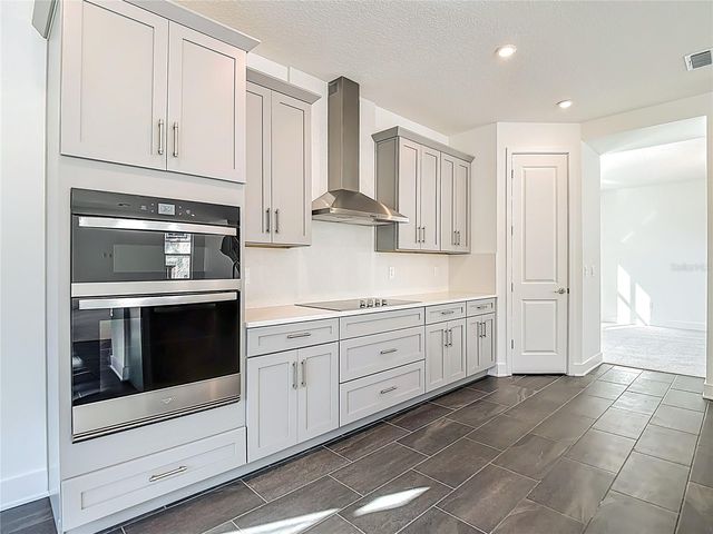 4614 W EUCLID AVENUE, Tampa, FL 33629