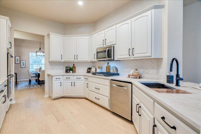 6704 Walebridge LN, Austin, TX 78739