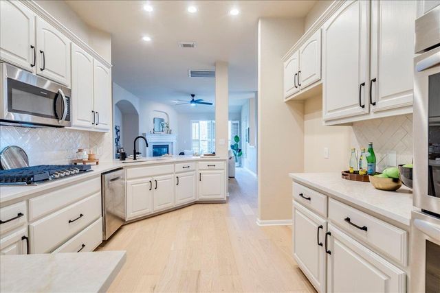 6704 Walebridge LN, Austin, TX 78739