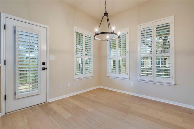 6704 Walebridge LN, Austin, TX 78739