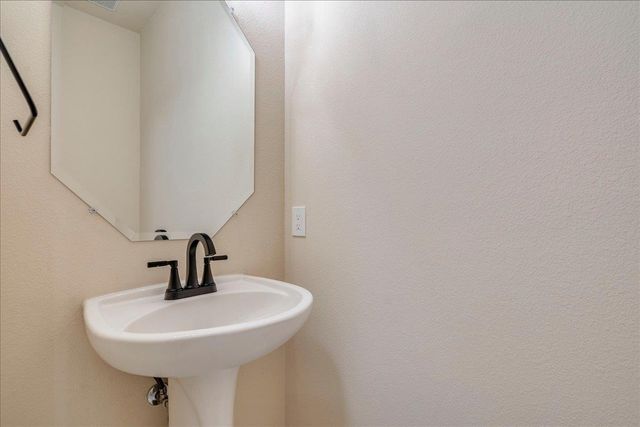 6704 Walebridge LN, Austin, TX 78739