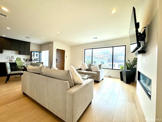 567 Head Street, San Francisco, CA 94132