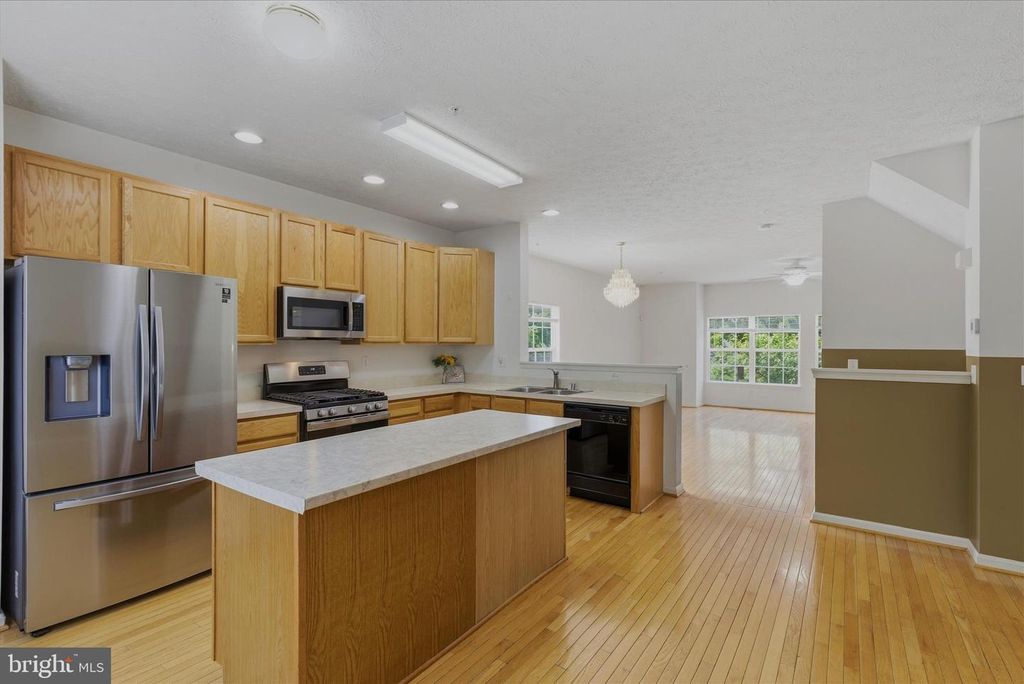 Image 17 of property listing at 4301 LAVENDER LN, Bowie, MD 20720