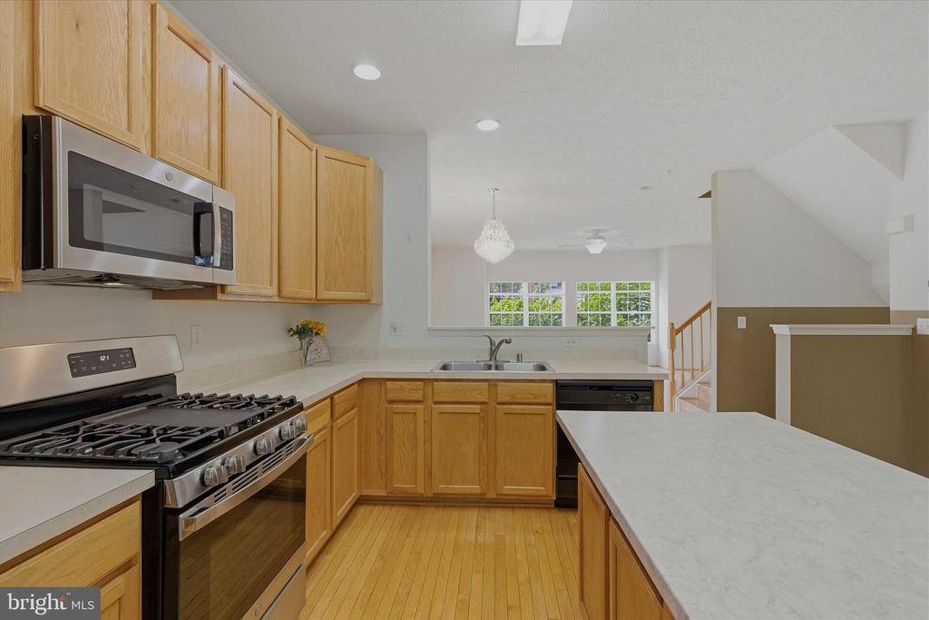 Image 20 of property listing at 4301 LAVENDER LN, Bowie, MD 20720