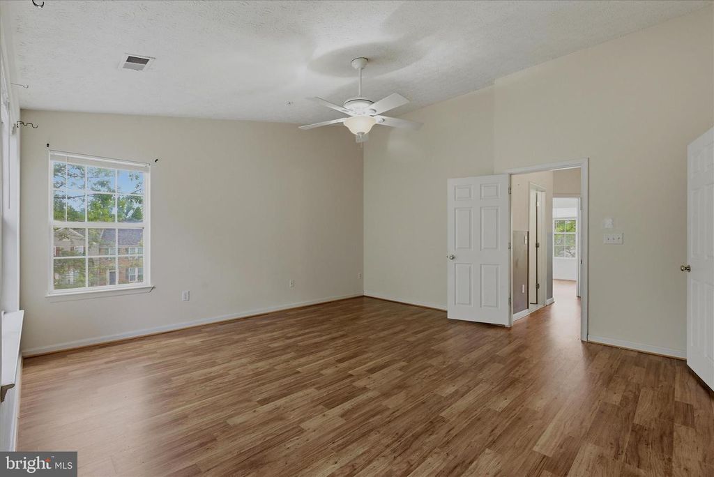 Image 25 of property listing at 4301 LAVENDER LN, Bowie, MD 20720