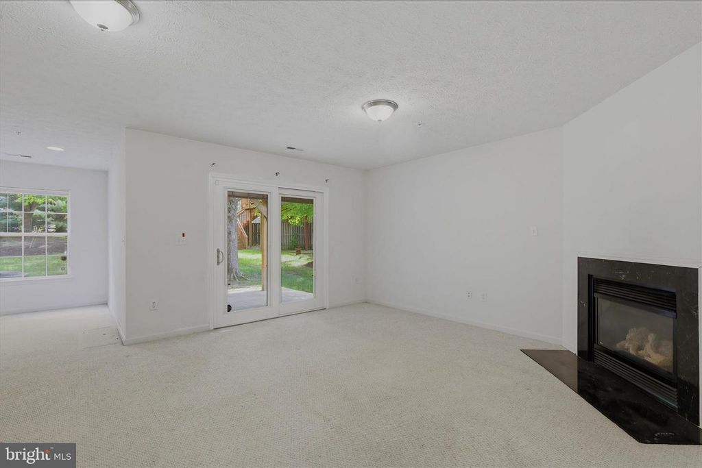 Image 6 of property listing at 4301 LAVENDER LN, Bowie, MD 20720