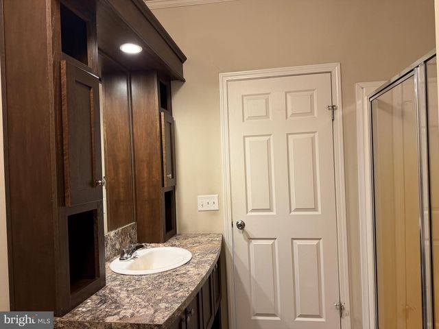 7287 PEARSONS CORNER RD, Dover, DE 19904