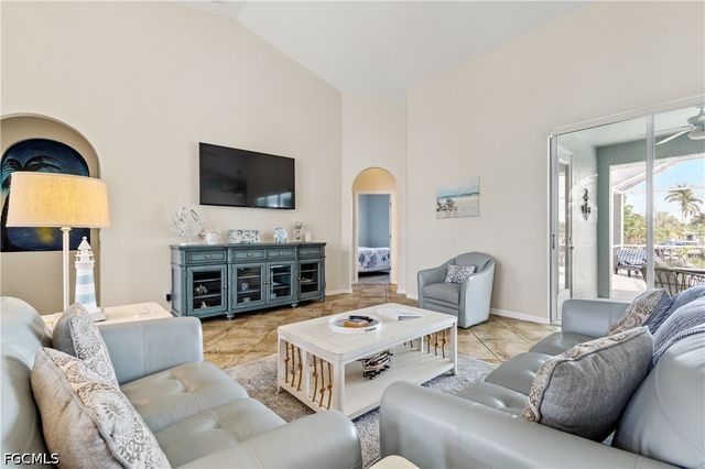 1809 Savona PKWY, Cape Coral, FL 33904