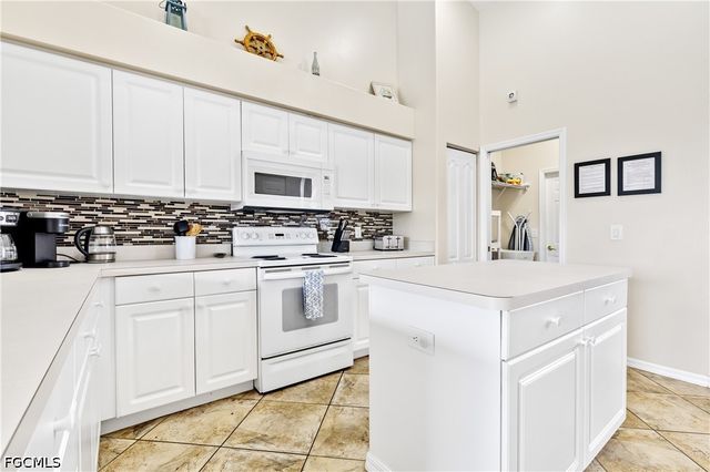 1809 Savona PKWY, Cape Coral, FL 33904