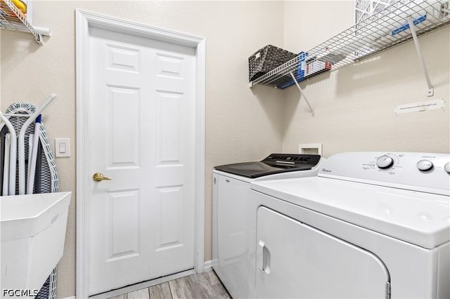 1809 Savona PKWY, Cape Coral, FL 33904