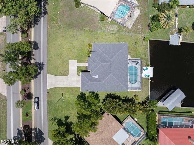 1809 Savona PKWY, Cape Coral, FL 33904