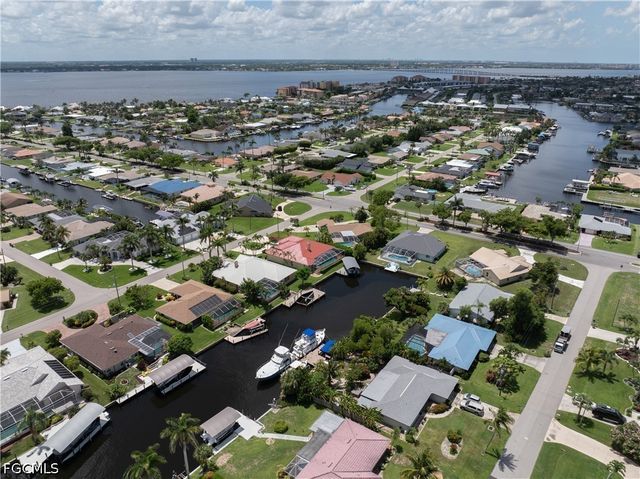 1809 Savona PKWY, Cape Coral, FL 33904