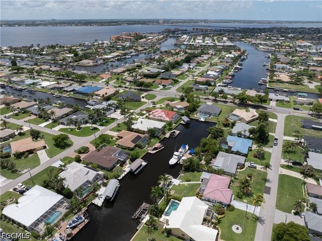 1809 Savona PKWY, Cape Coral, FL 33904