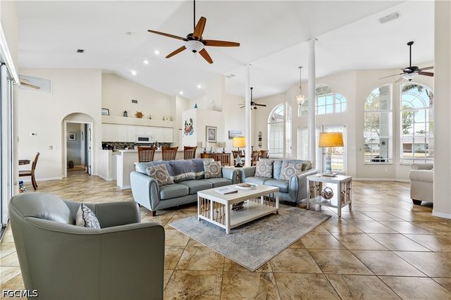 1809 Savona PKWY, Cape Coral, FL 33904