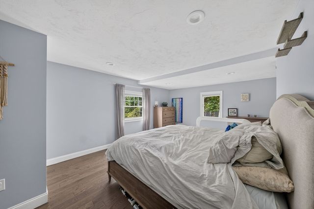 6 Ida Way, Freetown, MA 02702