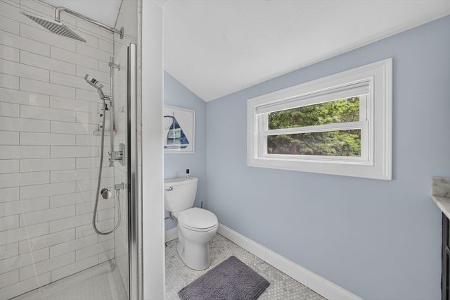 6 Ida Way, Freetown, MA 02702