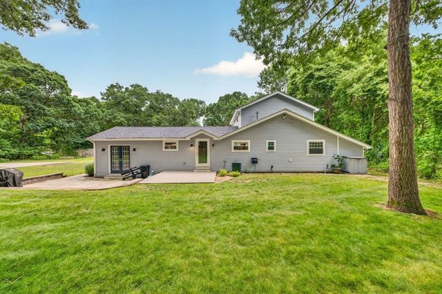 6 Ida Way, Freetown, MA 02702