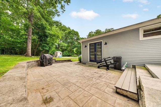 6 Ida Way, Freetown, MA 02702