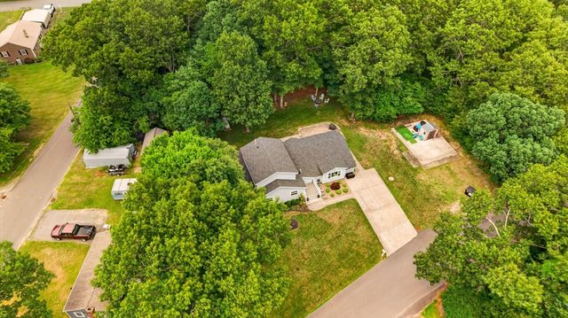 6 Ida Way, Freetown, MA 02702