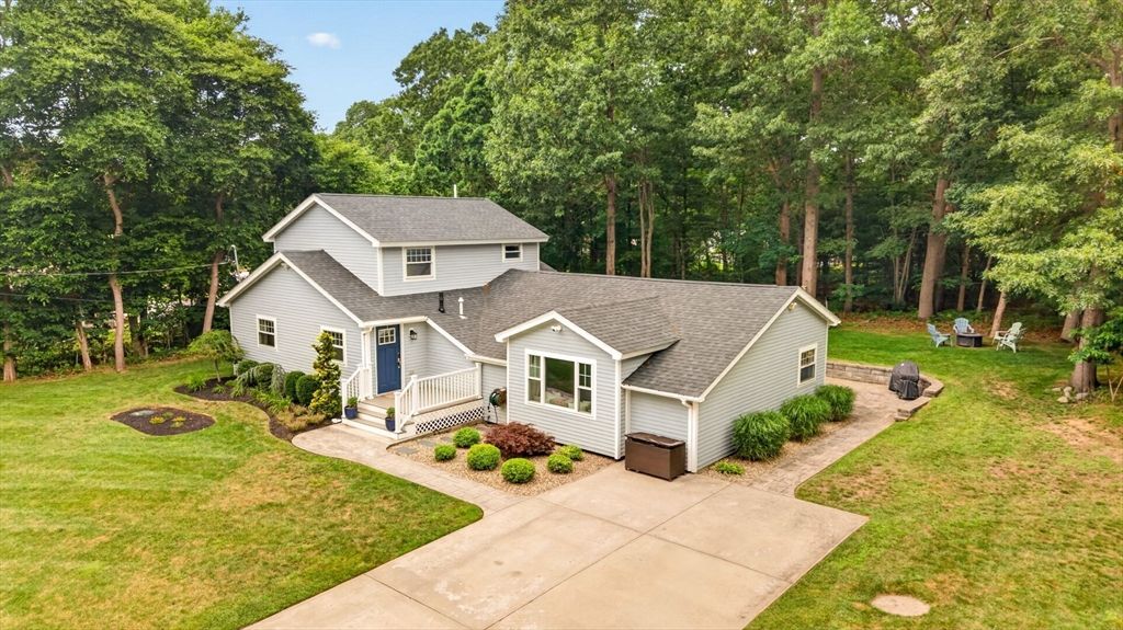 6 Ida Way, Freetown, MA 02702