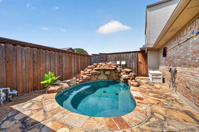806 Oakway Court, Richardson, TX 75081