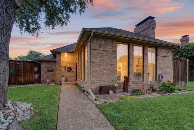 806 Oakway Court, Richardson, TX 75081