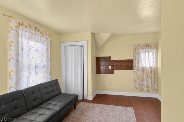 90 Manchester Ave, Paterson City, NJ 07502