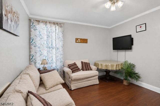 90 Manchester Ave, Paterson City, NJ 07502