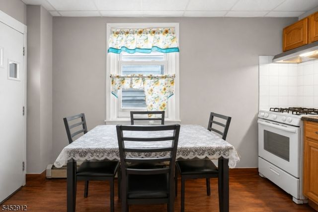90 Manchester Ave, Paterson City, NJ 07502