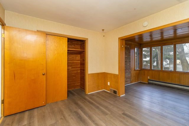 316 W Perry Street, Belvidere, IL 61008