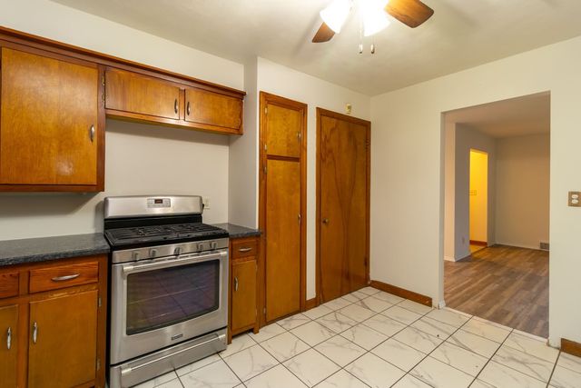 316 W Perry Street, Belvidere, IL 61008