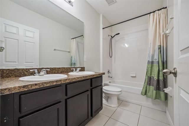 240 WHISPERING PINES WAY, Davenport, FL 33837