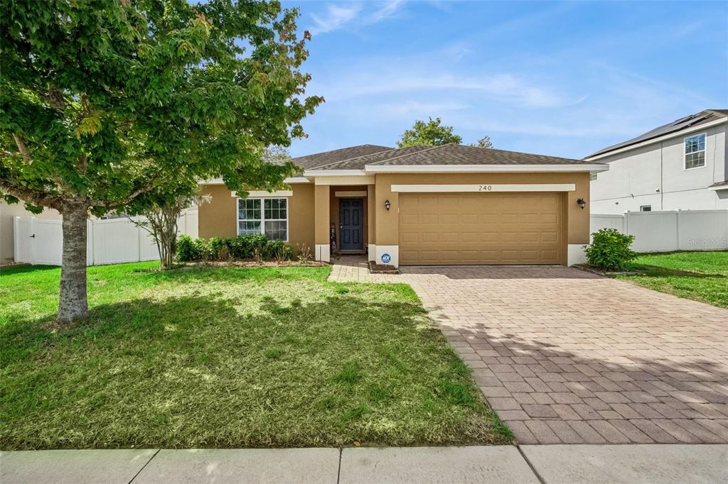 240 WHISPERING PINES WAY, Davenport, FL 33837