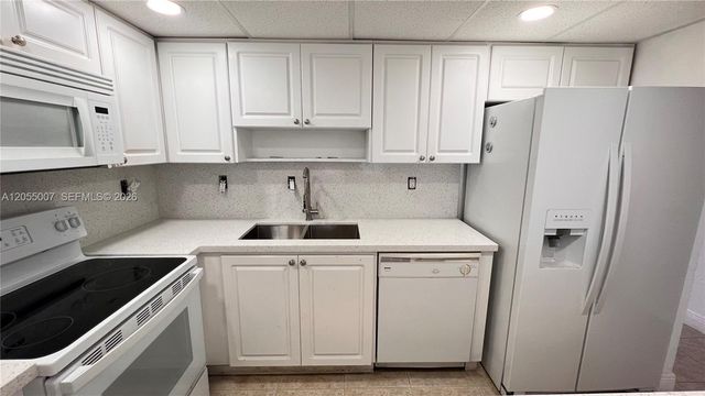 984 W 40th Street 2, Hialeah, FL 33012