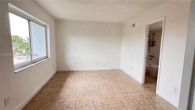 984 W 40th Street 2, Hialeah, FL 33012