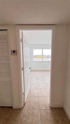 984 W 40th Street 2, Hialeah, FL 33012