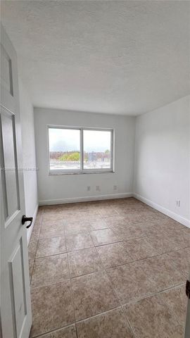 984 W 40th Street 2, Hialeah, FL 33012