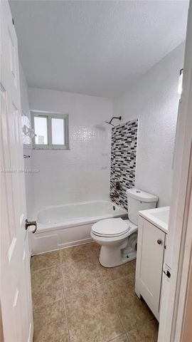 984 W 40th Street 2, Hialeah, FL 33012