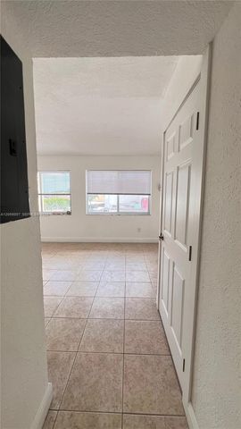 984 W 40th Street 2, Hialeah, FL 33012