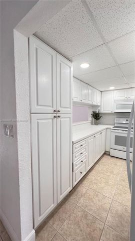 984 W 40th Street 2, Hialeah, FL 33012
