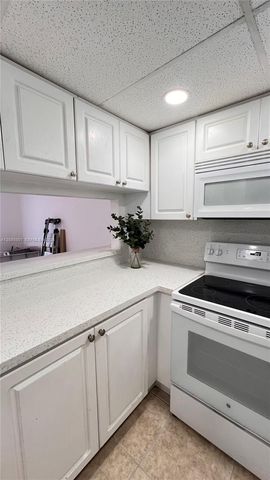 984 W 40th Street 2, Hialeah, FL 33012