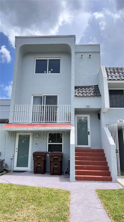 984 W 40th Street 2, Hialeah, FL 33012