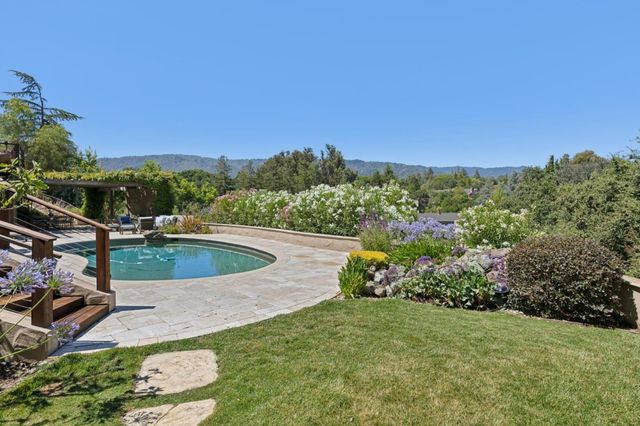 14275 Hilltop Way, Saratoga, CA 95070