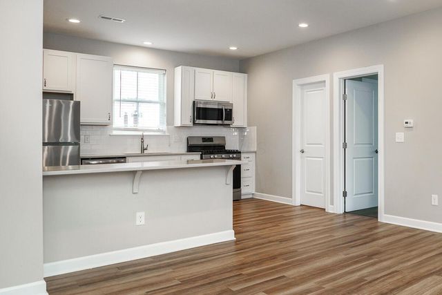 1605 Elmwood Avenue, Columbus, OH 43212
