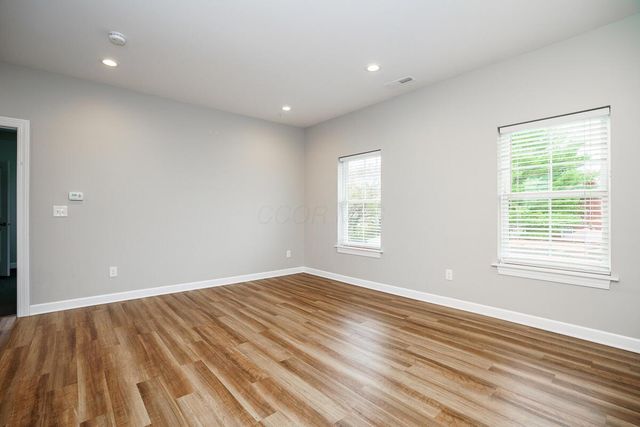 1605 Elmwood Avenue, Columbus, OH 43212