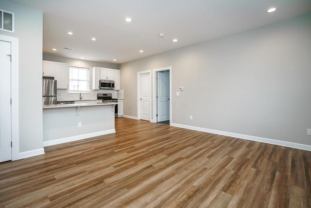 1605 Elmwood Avenue, Columbus, OH 43212