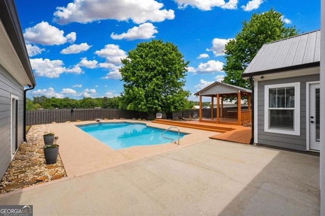 5 Gibson Road, Newnan, GA 30263